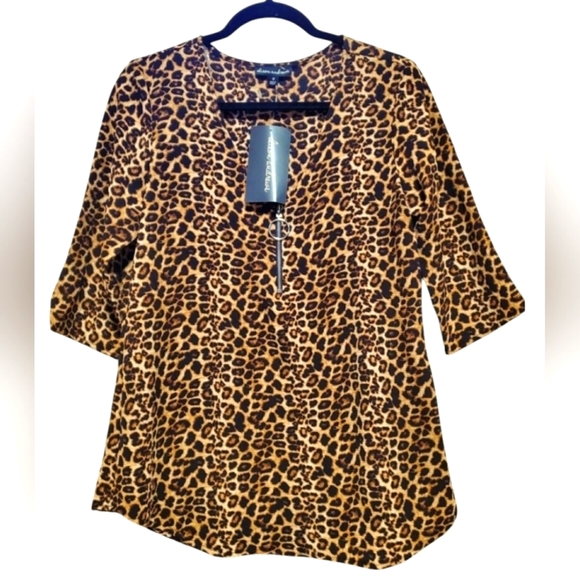 Tops - Alison Andrews Leopard zip up top 1/2 sleeve. NWT Size M